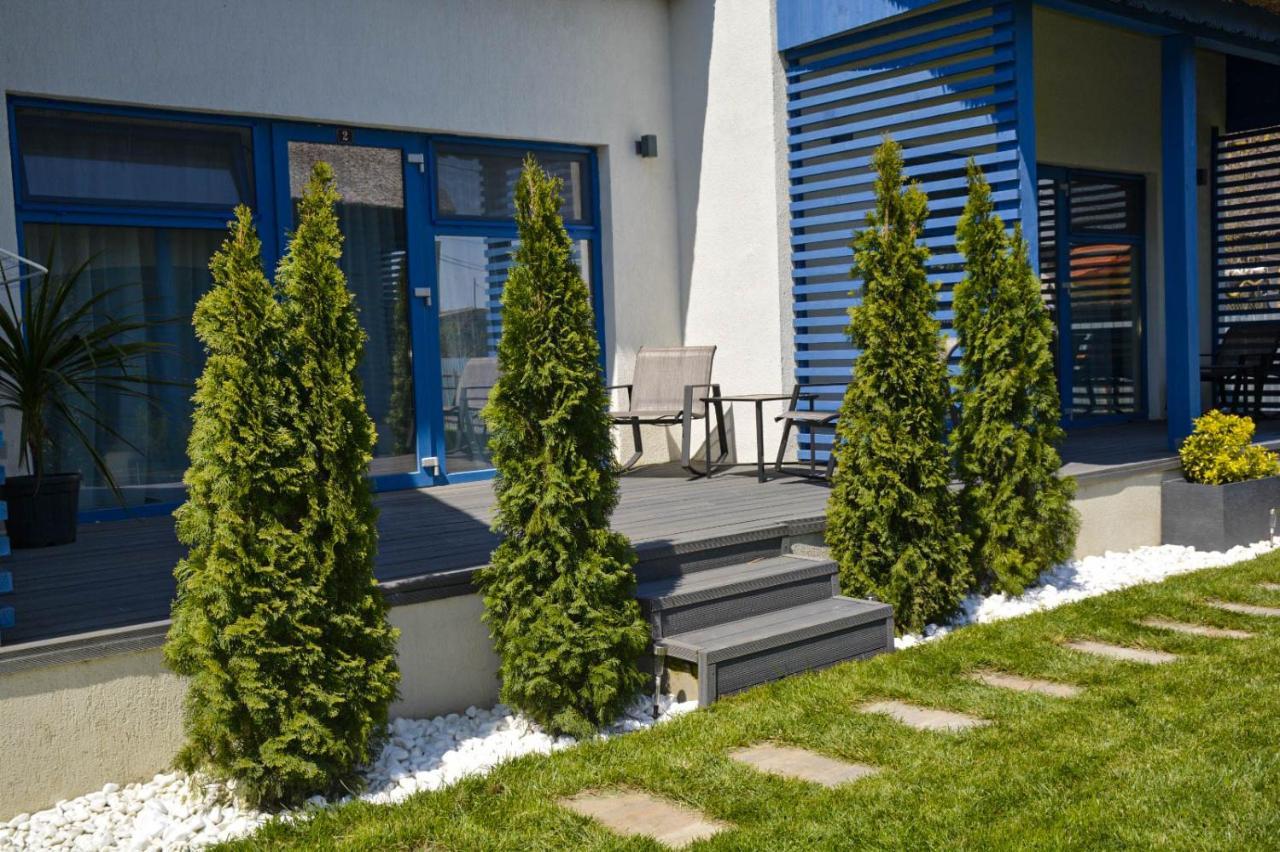 Отель Deja Blue - Adult Only Сфынту-Георге Экстерьер фото